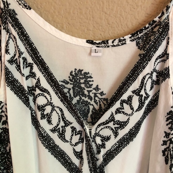 Pattern Tank Top - Picture 3 of 3